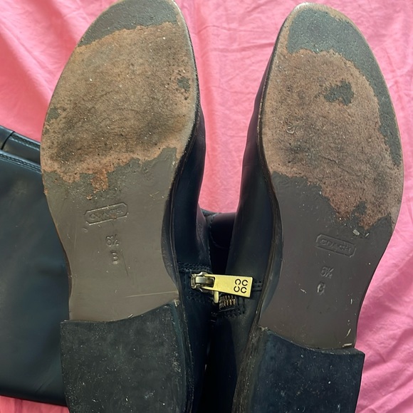 Coach women’s size 6.5 black riding boots. - Picture 2 of 9